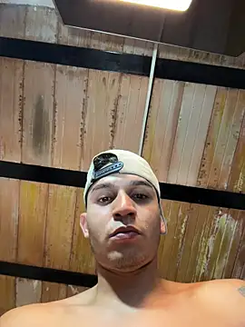 Angel latinboy online show from April 13, 2026, 9:09 pm