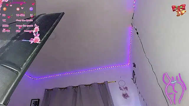 Snapshot of emmie_bunny chatting on January 31, 2026, 10:41 pm emmie bunny online show from January 31, 2026, 10:41 pm