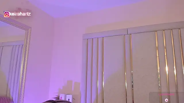 Keirahartz online show from March 28, 2026, 11:54 am