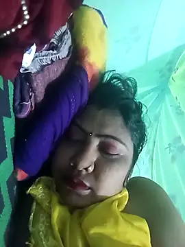 Snapshot of Apkisona8 chatting on October 1, 2025, 4:24 pm Apkisona8 online show from October 1, 2025, 4:24 pm