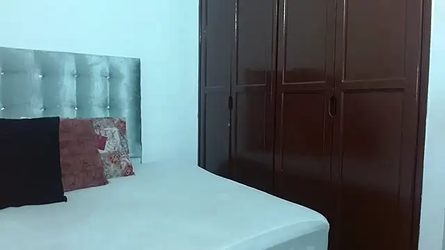 DaiishaWolf online show from September 10, 2025, 7:03 pm