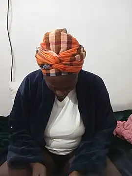 Snapshot of MatureGoddess_ chatting on June 13, 2026, 4:43 am MatureGoddess online show from June 13, 2026, 4:43 am