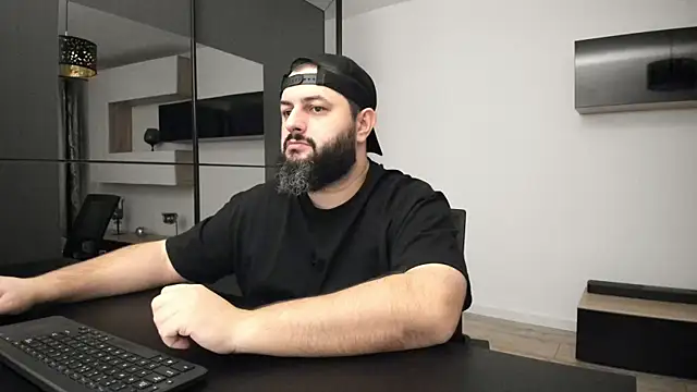 DravenPeak online show from December 17, 2025, 3:07 pm