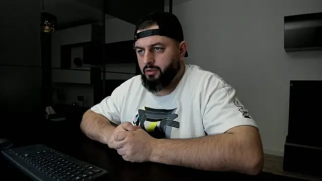 DravenPeak online show from March 8, 2026, 2:04 am