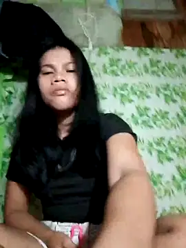 Extrahot10 online show from September 23, 2025, 6:55 pm