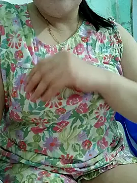  Babyrose  online show from January 13, 2026, 5:07 pm