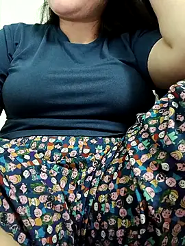  Babyrose  online show from January 18, 2026, 5:50 pm