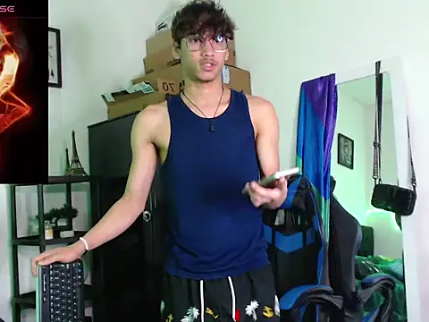 Snapshot of Gael_Jones chatting on September 17, 2025, 4:03 am Gael Jones online show from September 17, 2025, 4:03 am