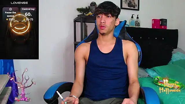 Snapshot of Gael_Jones chatting on October 31, 2025, 5:30 am Gael Jones online show from October 31, 2025, 5:30 am