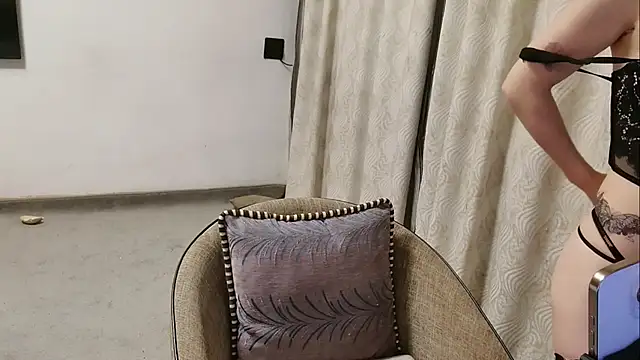 Shi luo2025 online show from September 12, 2025, 3:12 pm