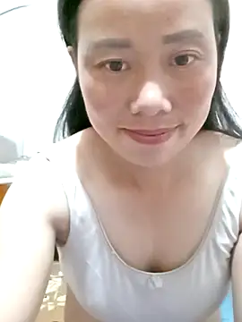 LyyChac online show from October 11, 2025, 6:56 am