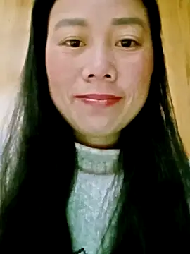 LyyChac online show from November 28, 2025, 10:01 pm