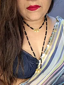 indian-hotmilfs online show from October 11, 2025, 6:06 pm