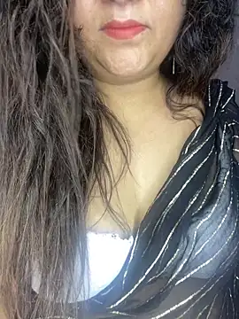 Snapshot of indian-hotmilfs chatting on June 7, 2026, 11:47 am indian-hotmilfs online show from June 7, 2026, 11:47 am