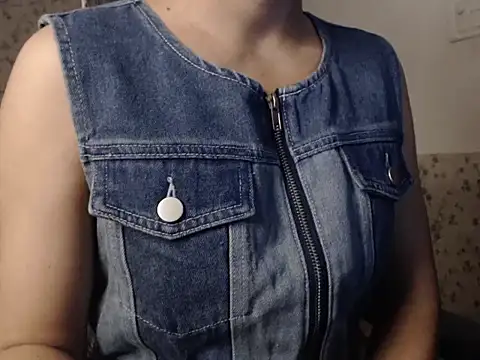 snow white123 online show from October 28, 2025, 9:06 pm