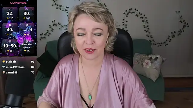 Snapshot of Rosette_Pricky chatting on July 10, 2026, 2:30 pm Rosette Pricky online show from July 10, 2026, 2:30 pm