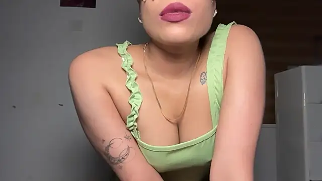 LucytheDevilQueen online show from May 14, 2026, 3:30 pm