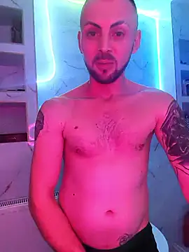 papichulo0099 online show from January 14, 2026, 8:03 pm