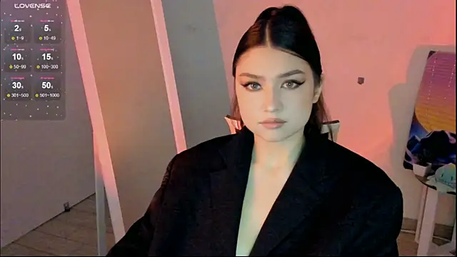 Sandra Curly online show from January 5, 2026, 11:41 pm