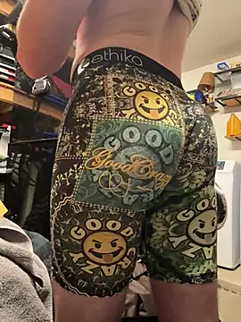daddysterling online show from June 20, 2026, 7:11 am