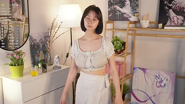 Snapshot of SuzanneHowse chatting on September 19, 2025, 4:47 am SuzanneHowse online show from September 19, 2025, 4:47 am