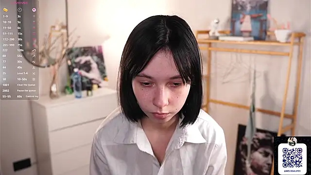 Snapshot of SuzanneHowse chatting on October 12, 2025, 5:39 am SuzanneHowse online show from October 12, 2025, 5:39 am