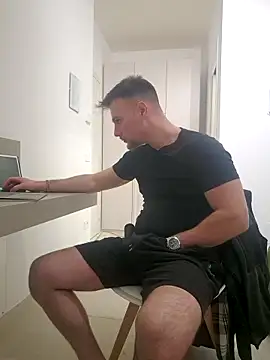 mrlyuis online show from March 22, 2026, 12:58 am