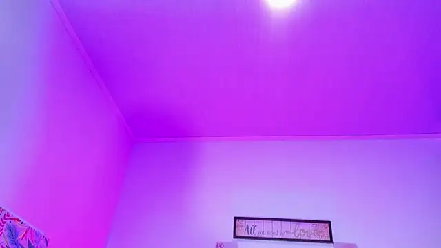 Snapshot of SagiraBelle chatting on March 4, 2026, 5:19 pm SagiraBelle online show from March 4, 2026, 5:19 pm