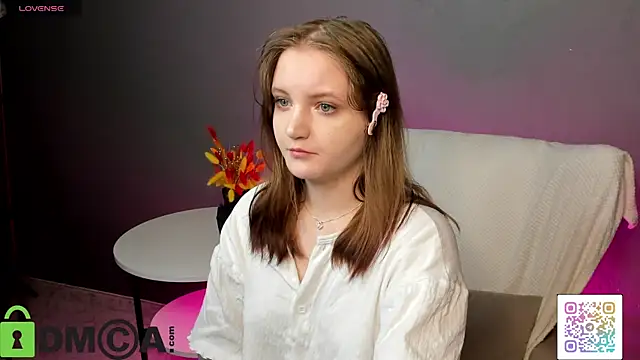 Solefreee online show from October 10, 2025, 3:05 am