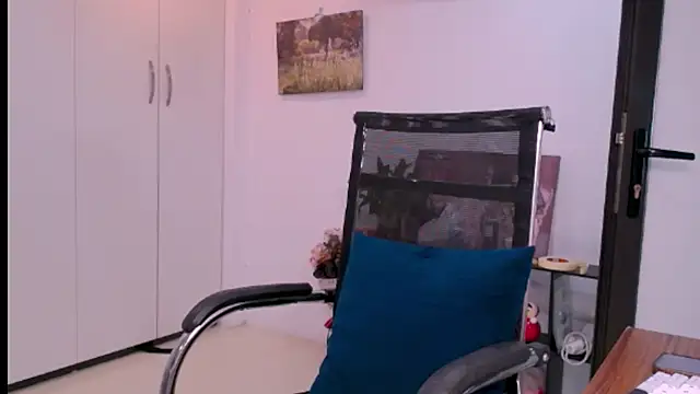 bunny b4nny online show from September 15, 2025, 6:57 am