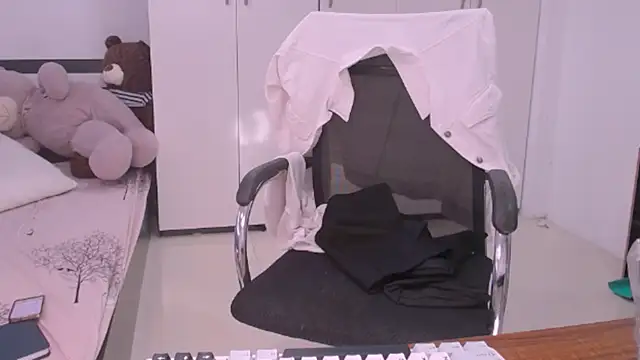 bunny b4nny online show from October 10, 2025, 6:34 am