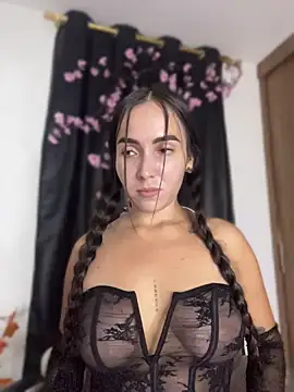 Snapshot of Scarlett05 chatting on June 28, 2026, 2:06 am Scarlett05 online show from June 28, 2026, 2:06 am