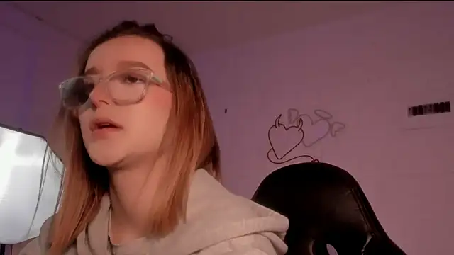 kristal joi dl online show from September 23, 2025, 12:08 pm