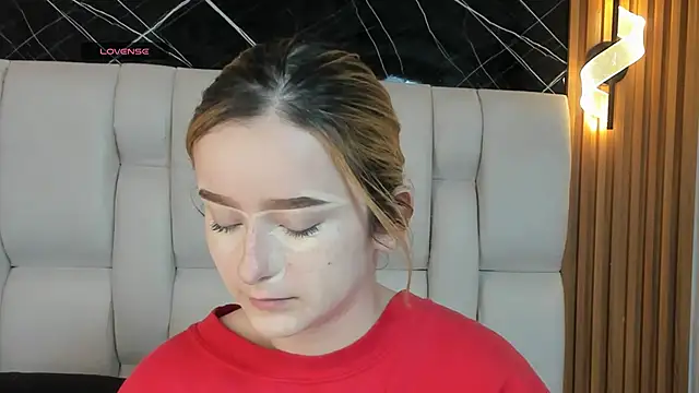 kristal joi dl online show from November 29, 2025, 12:52 pm