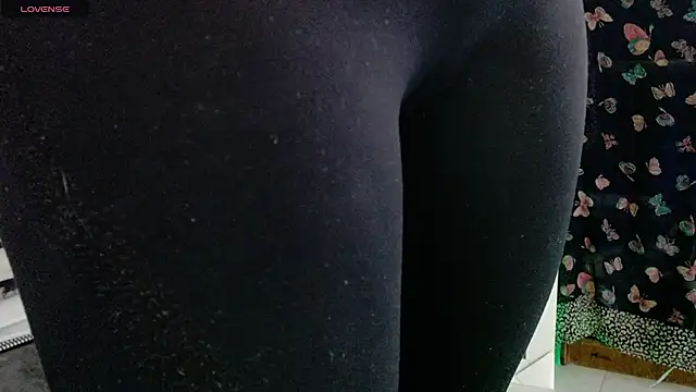 lilitth777 online show from April 17, 2026, 8:12 pm