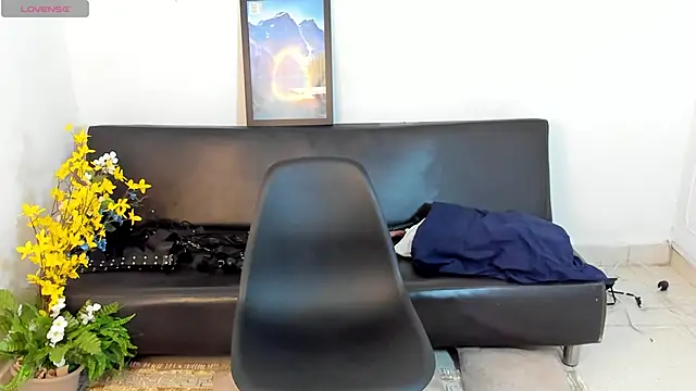 zarek lux online show from April 10, 2026, 1:05 pm