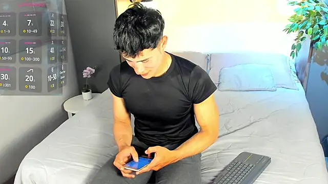 AustinJones  online show from September 26, 2025, 8:57 pm