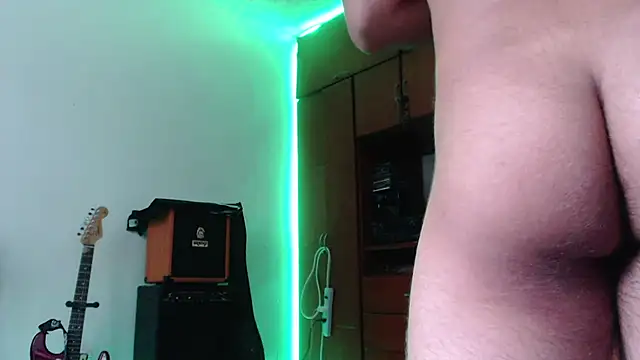 Diego  Barbarie   online show from October 2, 2025, 9:44 pm