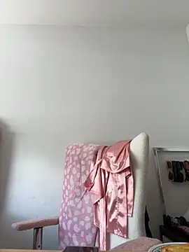 Victoria alson online show from September 23, 2025, 2:20 pm