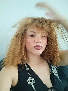 SirenRouge 69 online show from February 4, 2026, 7:53 pm