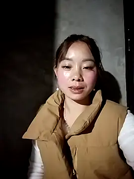 milo123-xx online show from November 27, 2025, 2:19 pm