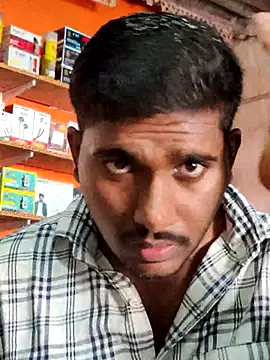 Snapshot of Markroco696 chatting on November 3, 2025, 4:14 am Markroco696 online show from November 3, 2025, 4:14 am