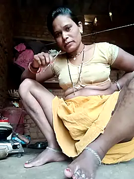 Snapshot of cute_diya_12 chatting on April 7, 2026, 1:39 am cute diya 12 online show from April 7, 2026, 1:39 am