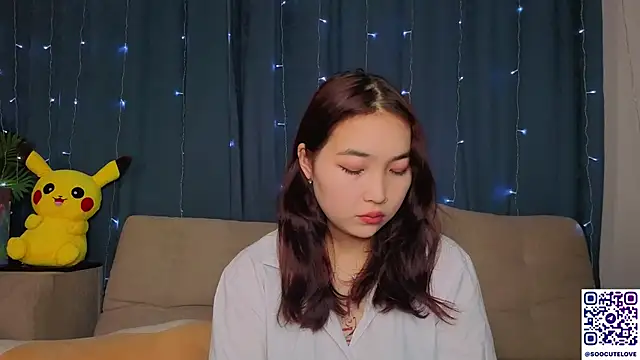 ColettaMejias online show from December 17, 2025, 8:04 pm