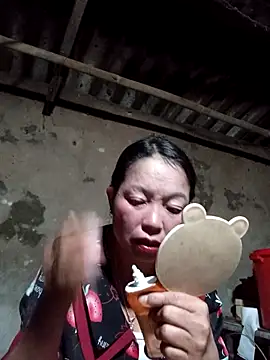  Helala  online show from October 18, 2025, 1:34 pm