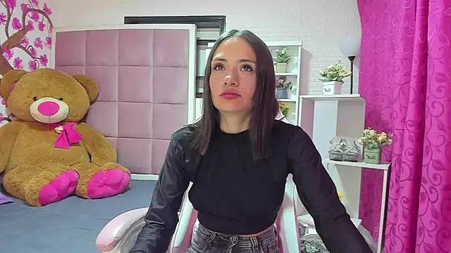 Tammy Thompson  online show from March 3, 2026, 2:01 pm