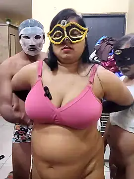 Hot modal online show from December 18, 2025, 5:08 pm