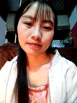   Sasulq   online show from November 18, 2025, 1:48 pm