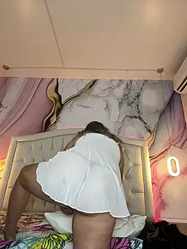 Lucy Milf 474 online show from April 18, 2026, 7:07 pm