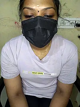 Tamil Attitude queen online show from September 28, 2025, 7:19 pm